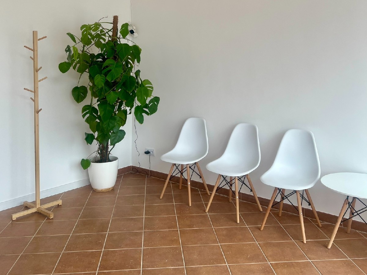 Poczekalnia ESDENT Lubimn