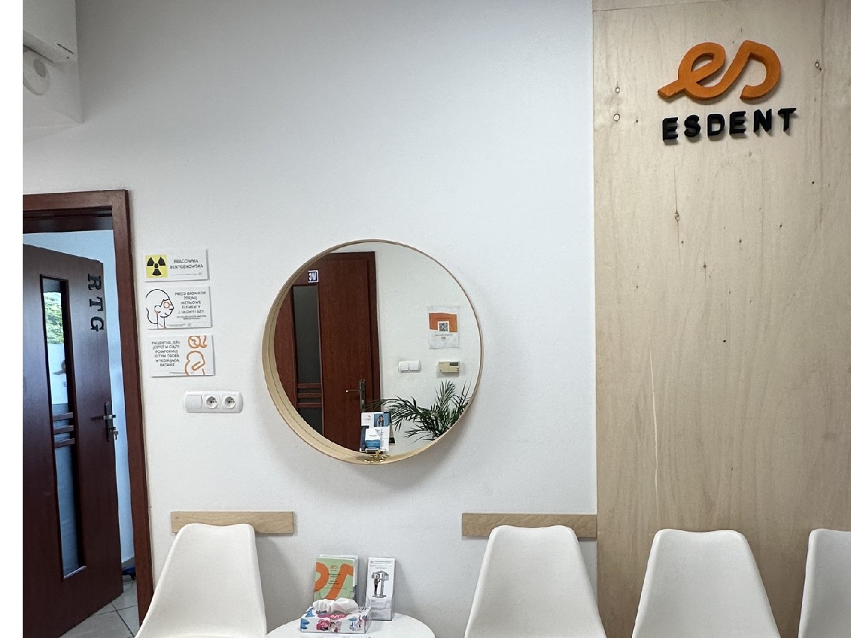 Pracownia ESDENT - poczekalnia